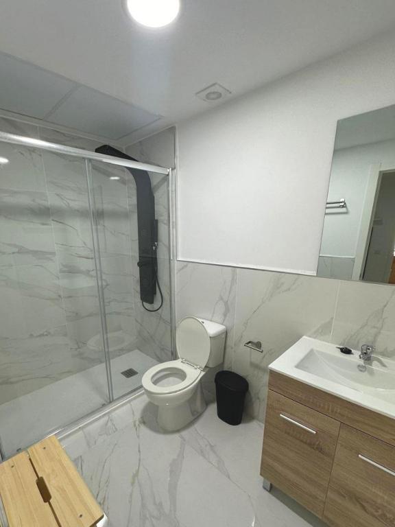 Apartamento Cádiz gran teatro falla deluxe. Baño