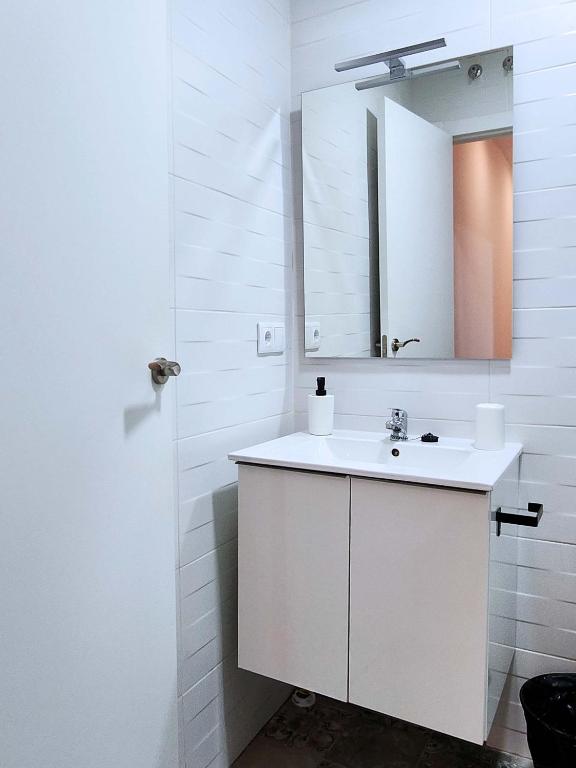 Apartamento Cadiz Playa de la Caleta. Baño. Apartamento de Alojamientos Cadiz