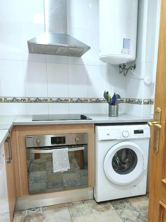 Apartamento Cadiz Playa de la Caleta. Comida. Apartamentos Cadiz Capital