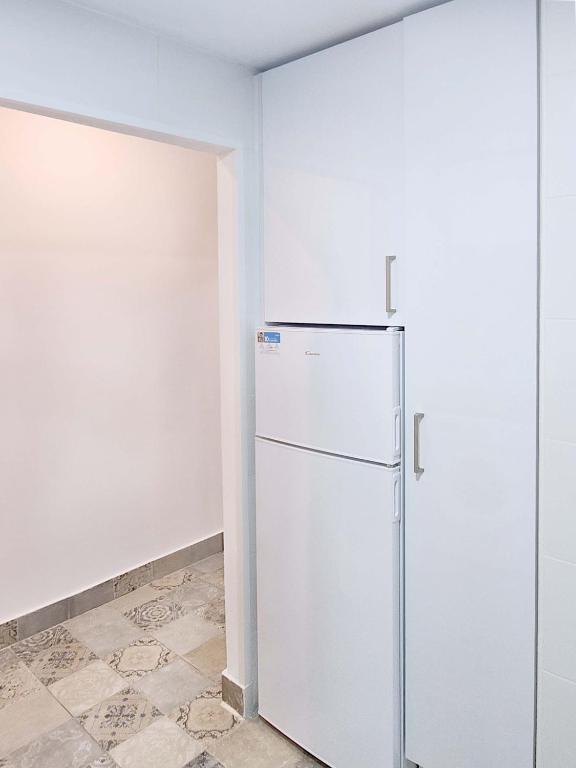 Apartamento Cadiz Playa de la Caleta. Cocina. Apartamentos alquiler Vacacional Cadiz Capital