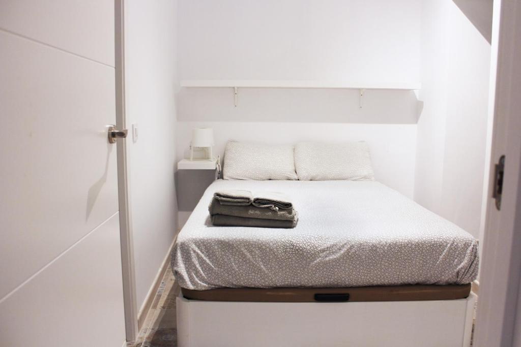 Apartamento calle cruz planta baja Cádiz